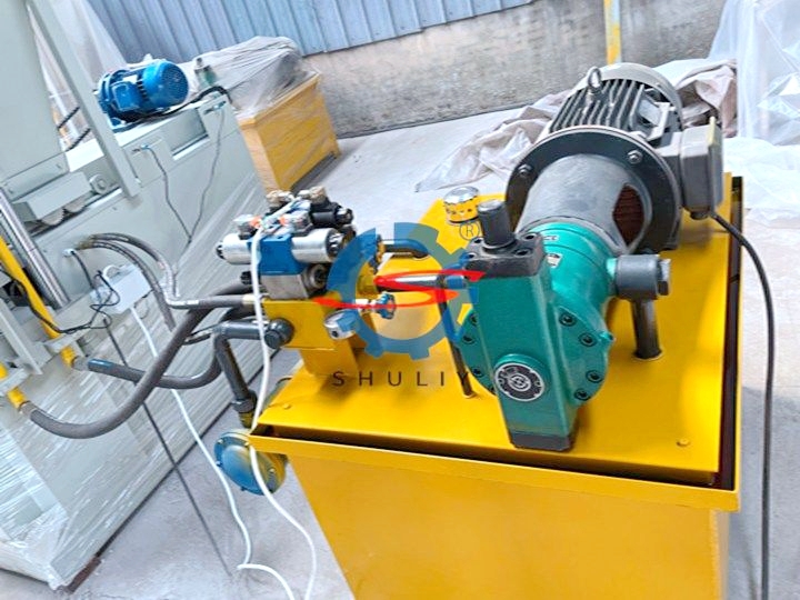 Hydraulic-station