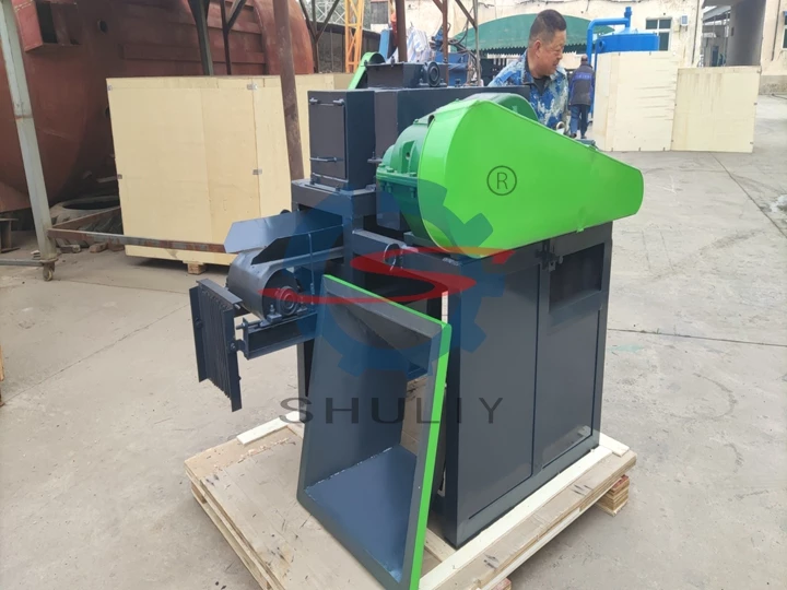 Machine à briquettes de charbon de bois d'oreiller 5 t/h pour le Royaume-Uni