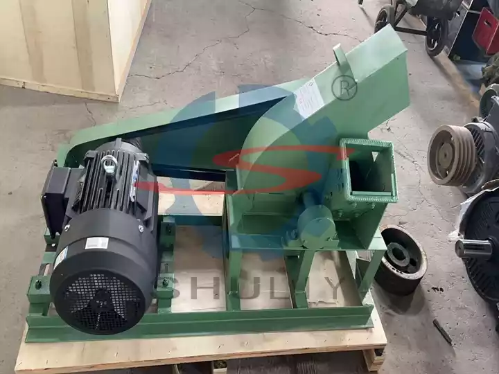 تحويل نفايات الغابات إلى ربح – كيف قام مزارع أسترالي بتحسين عملية تطهير الأراضي باستخدام ماكينة تقطيع الأشجار الكهربائية